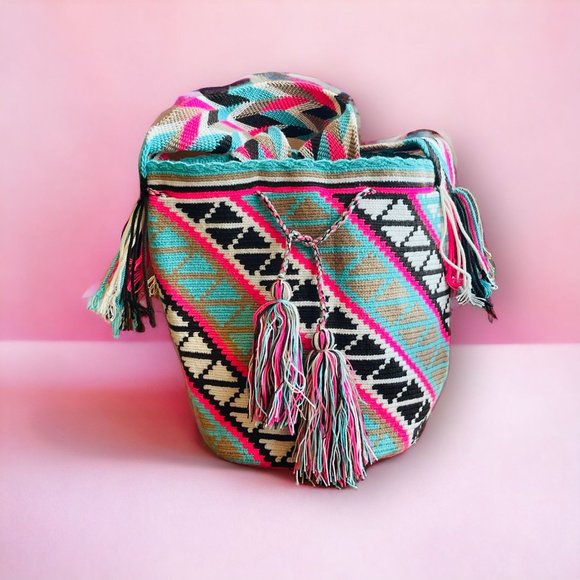 Brand New Wayùu mochila bag of a single yarn Traditional...